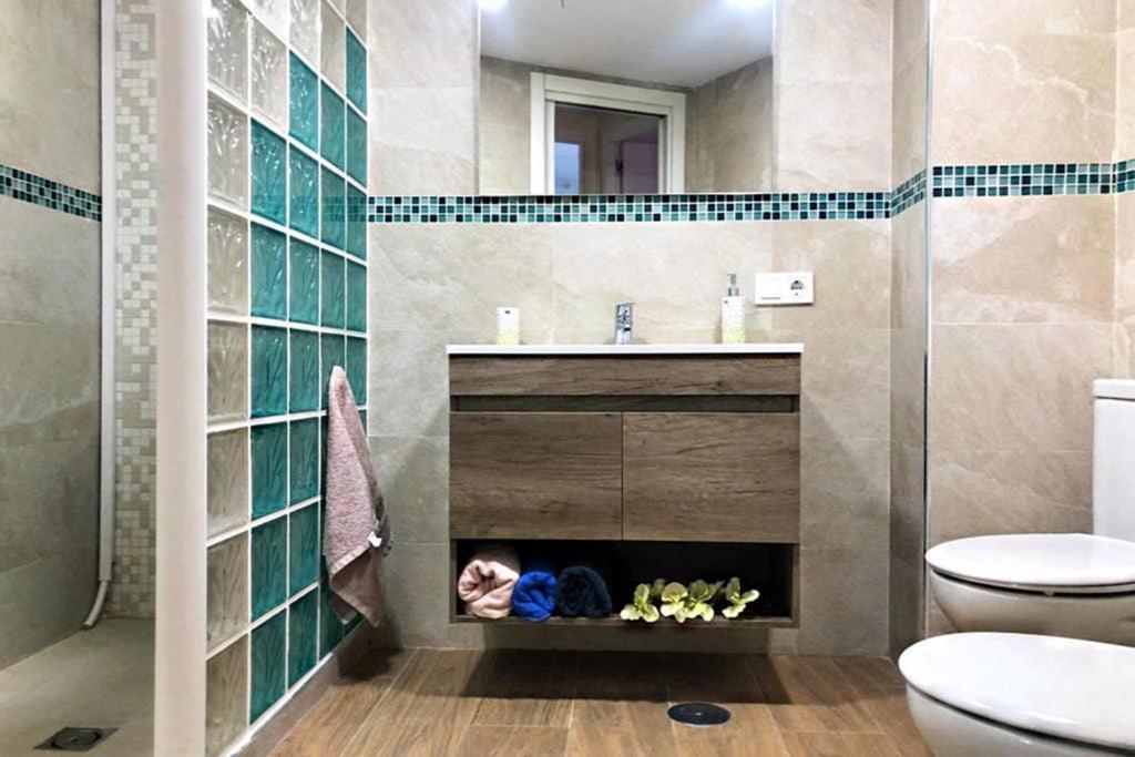Coqueto apartamento en Puerto Marina con piscina Benalmádena Exterior foto