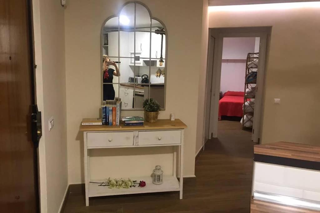 Coqueto apartamento en Puerto Marina con piscina Benalmádena Exterior foto