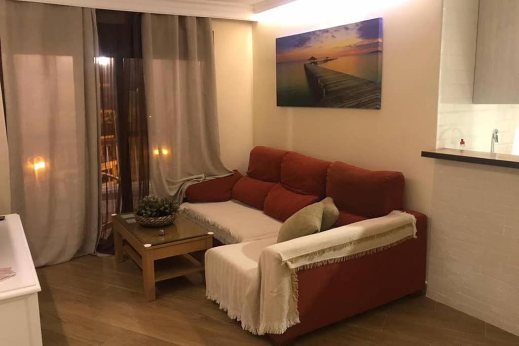 Coqueto apartamento en Puerto Marina con piscina Benalmádena Exterior foto