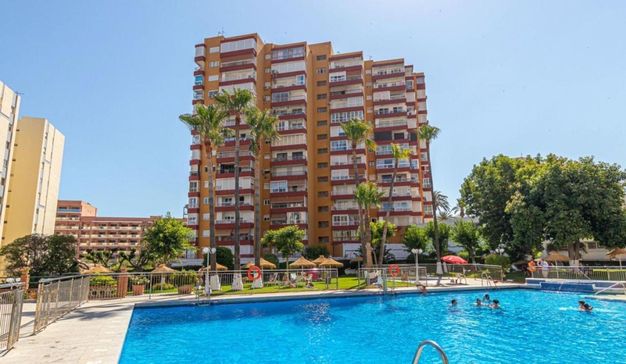 Coqueto apartamento en Puerto Marina con piscina Benalmádena Exterior foto